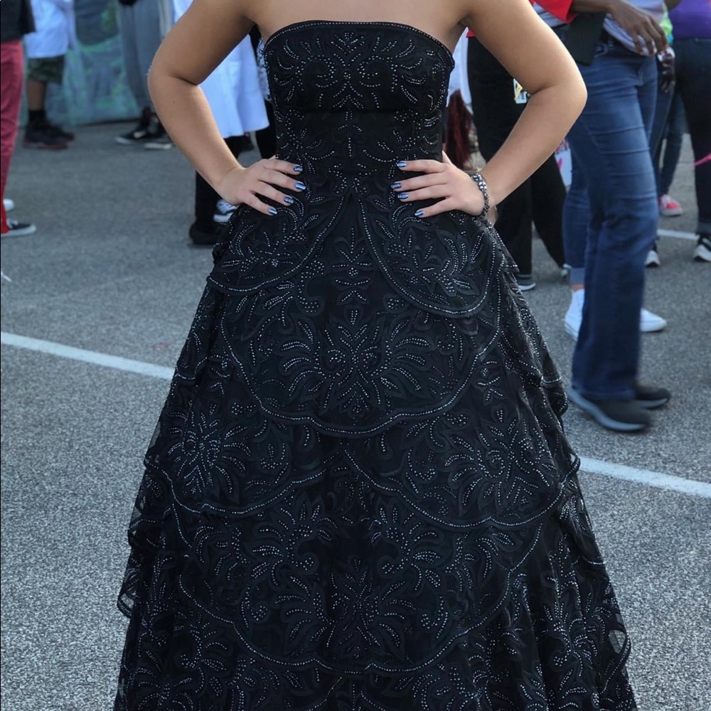 Sherri hill 2019 collection ball gown